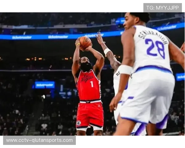 快船118-101轻取爵士，伦纳德末节20分连中4记三分锁定胜局